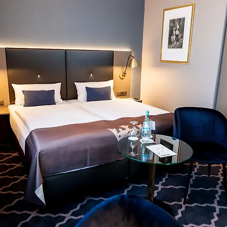 Kaiserhof Szálloda 4*