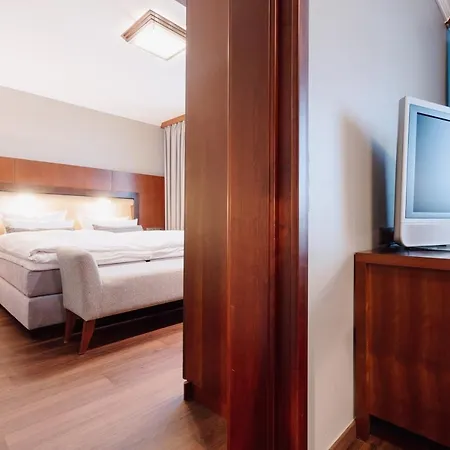 Kaiserhof Szálloda 4*