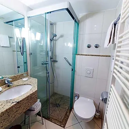 فندق Kaiserhof 4*